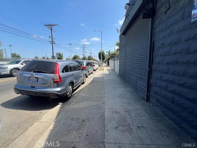 10605 Compton Avenue, Los Angeles, California 90002 home-pic-10